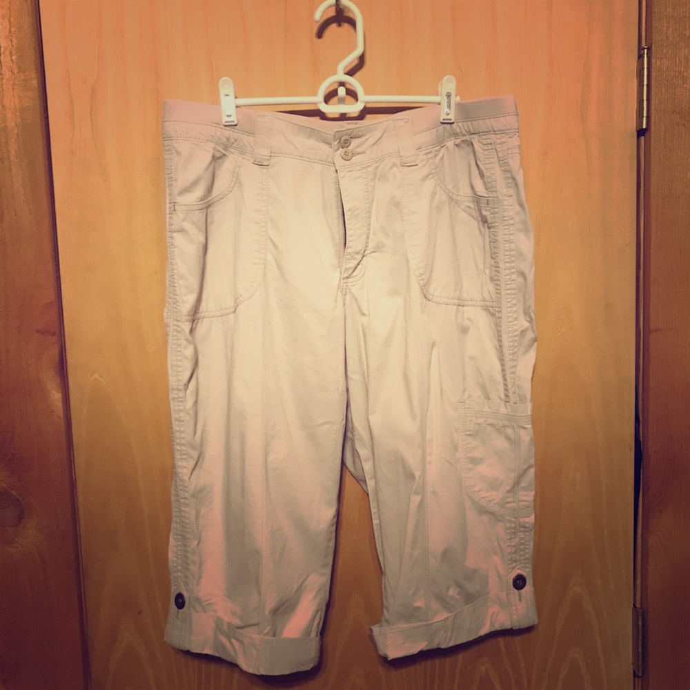 Women’s Capris
